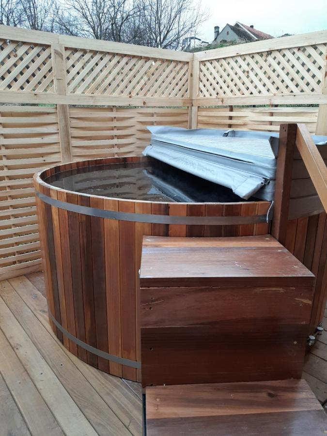 Apartmani Zuti Leptir Vrdnik Exterior foto
